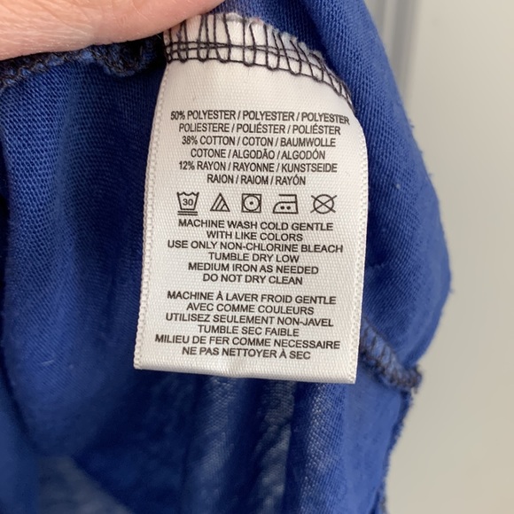 We The Free Oversized V NeckSheer Tee - Picture 5 of 13